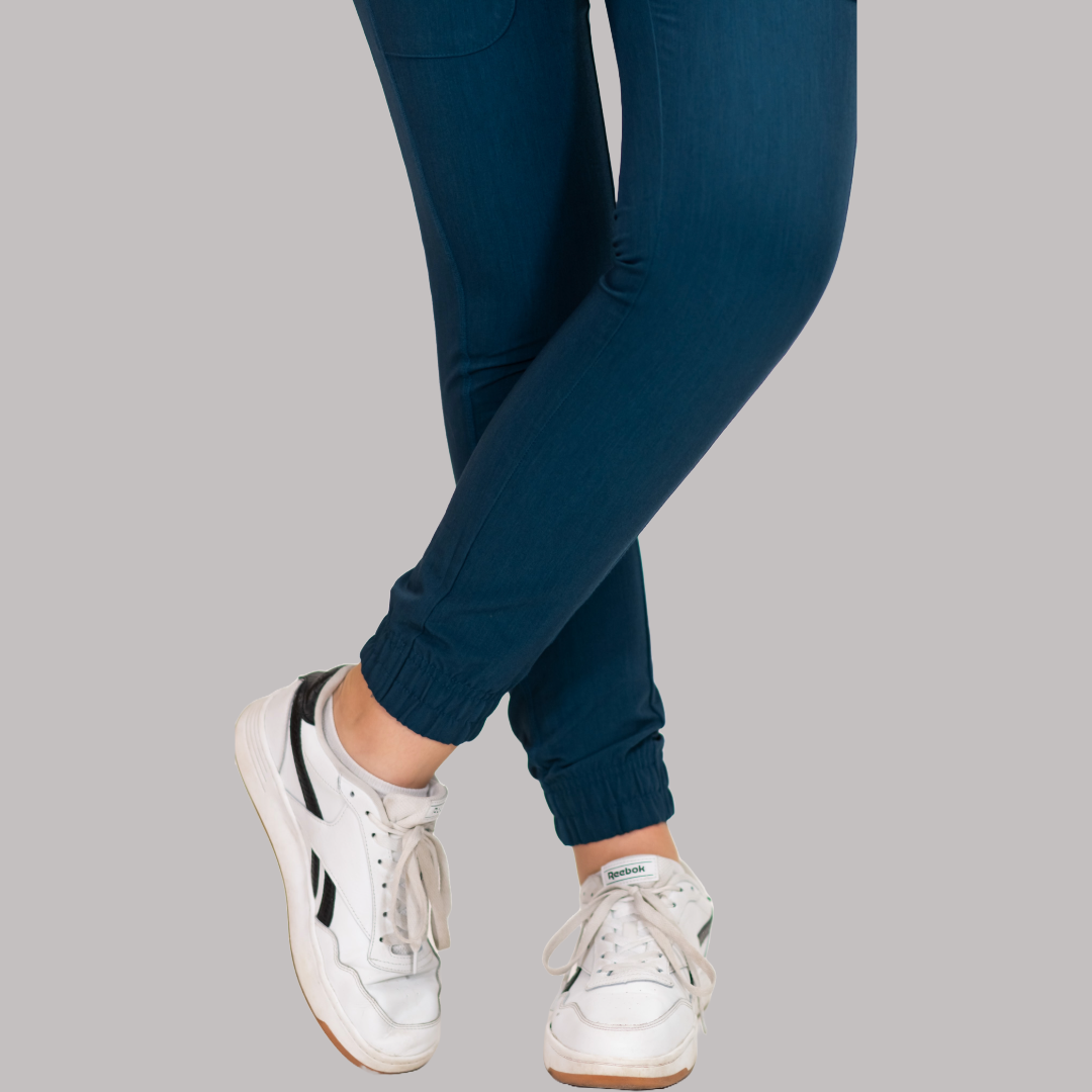 Jogger Quirúrgico Azul Caribe Mujer Antifluido Scrubs 300