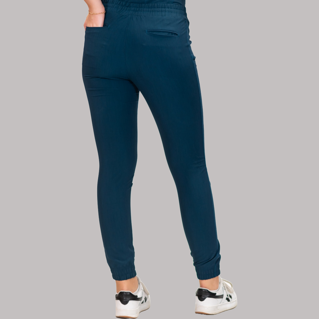 Jogger Quirúrgico Azul Caribe Mujer Antifluido Scrubs 300