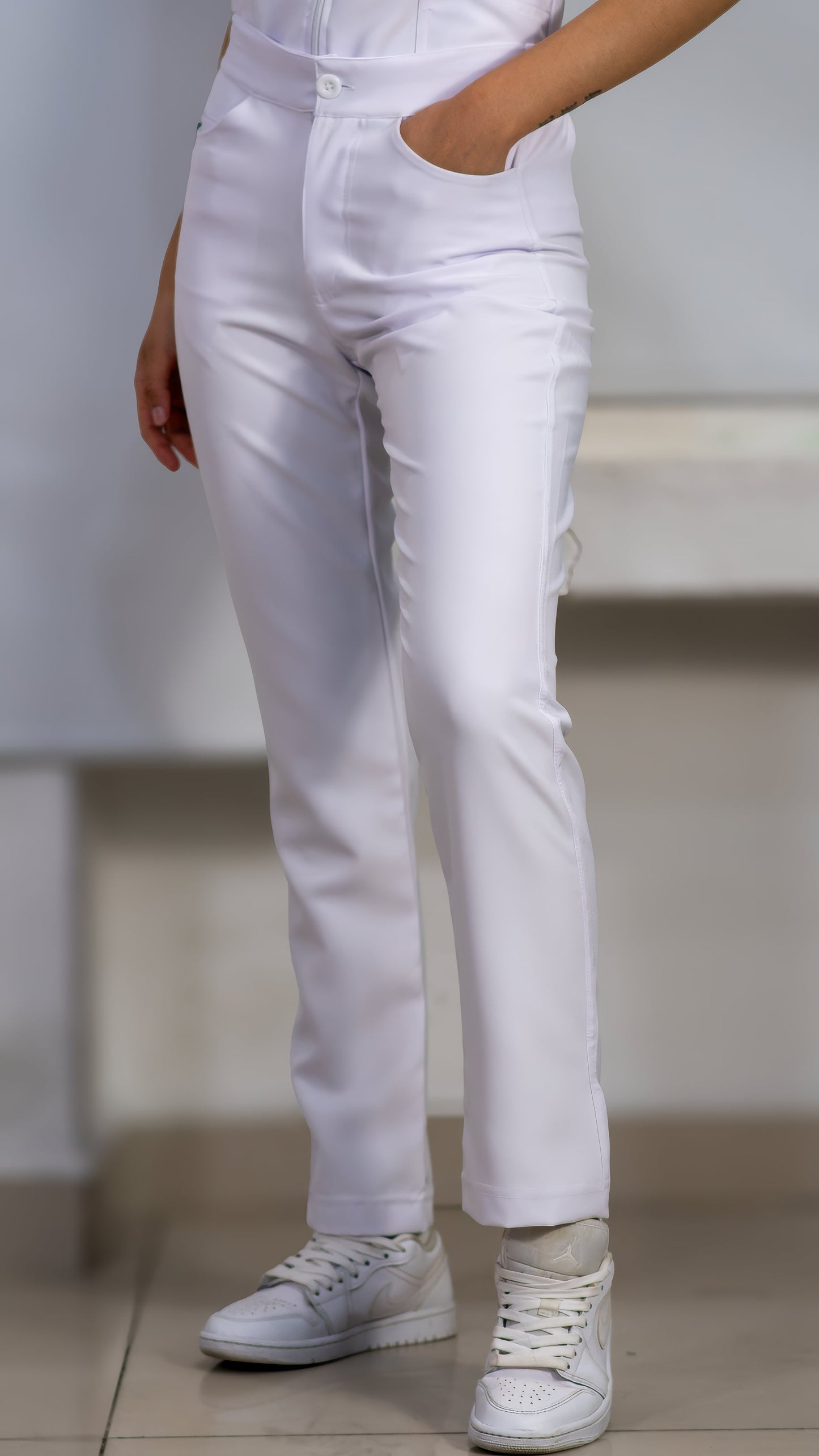 Pantalón Petite Stretch Pure White  Pretina/Elástico Mujer Antifluido