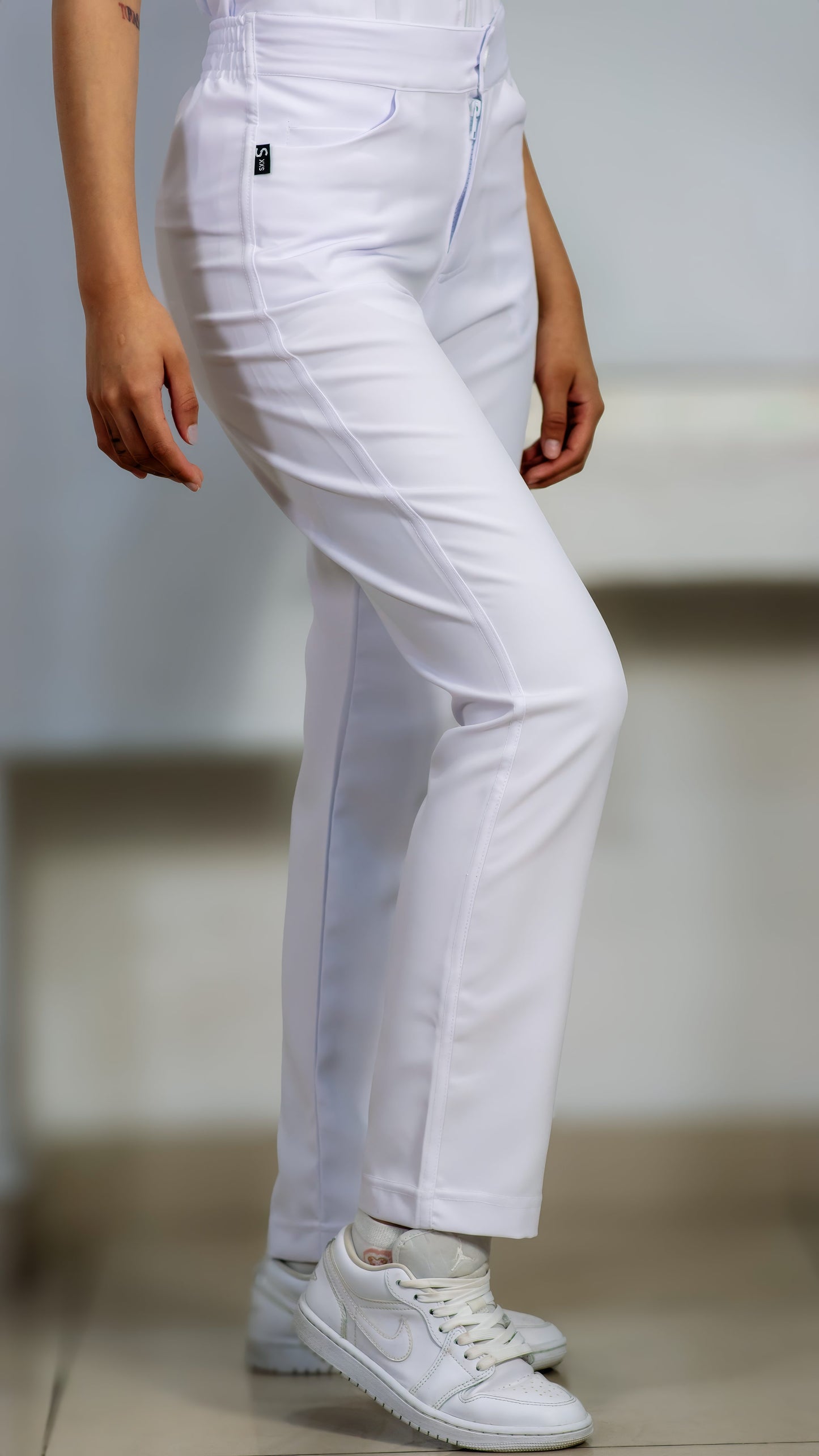 Pantalón Petite Stretch Pure White  Pretina/Elástico Mujer Antifluido