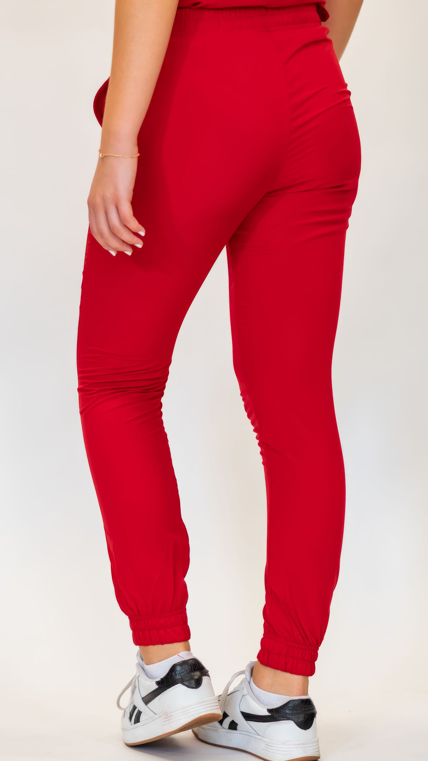 Jogger Quirurgico 2 Bolsas Estilo 600 Rojo Mujer F.W