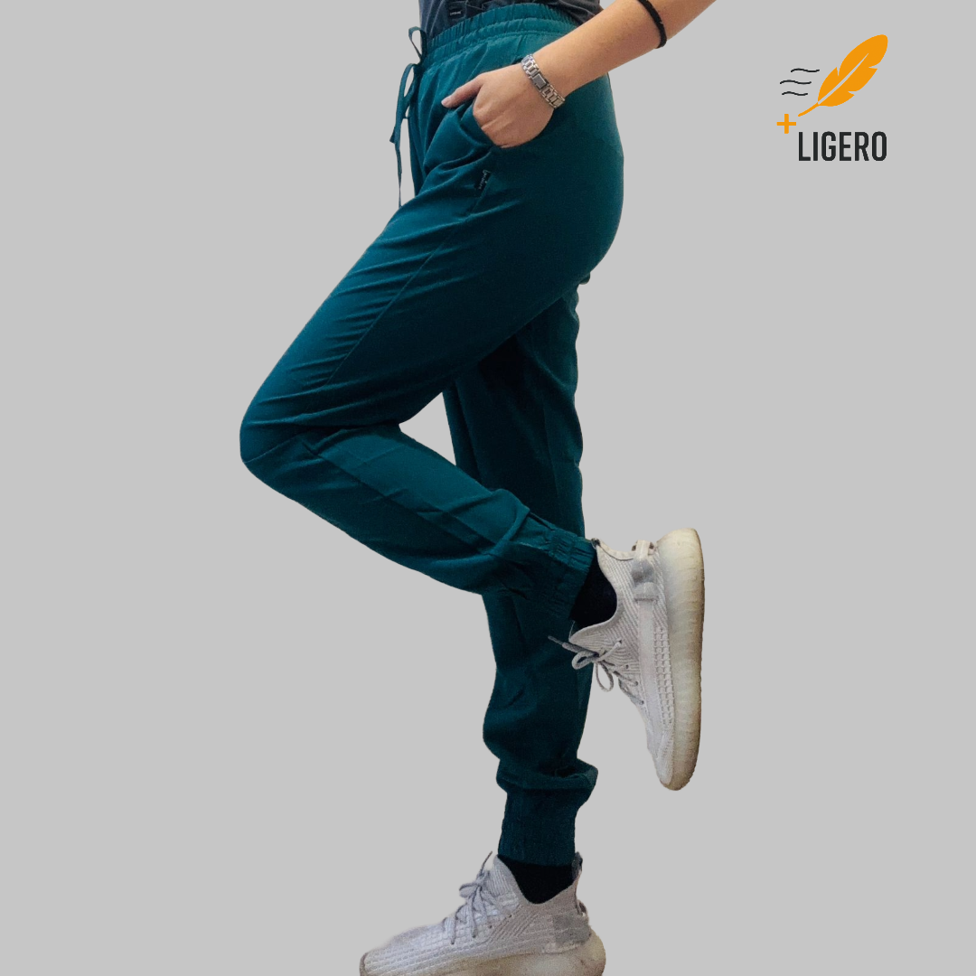 Jogger Quirúrgico 2 Bolsas Verde Botella Mujer F.W, Scrubs 600 (Medical Uniforms)