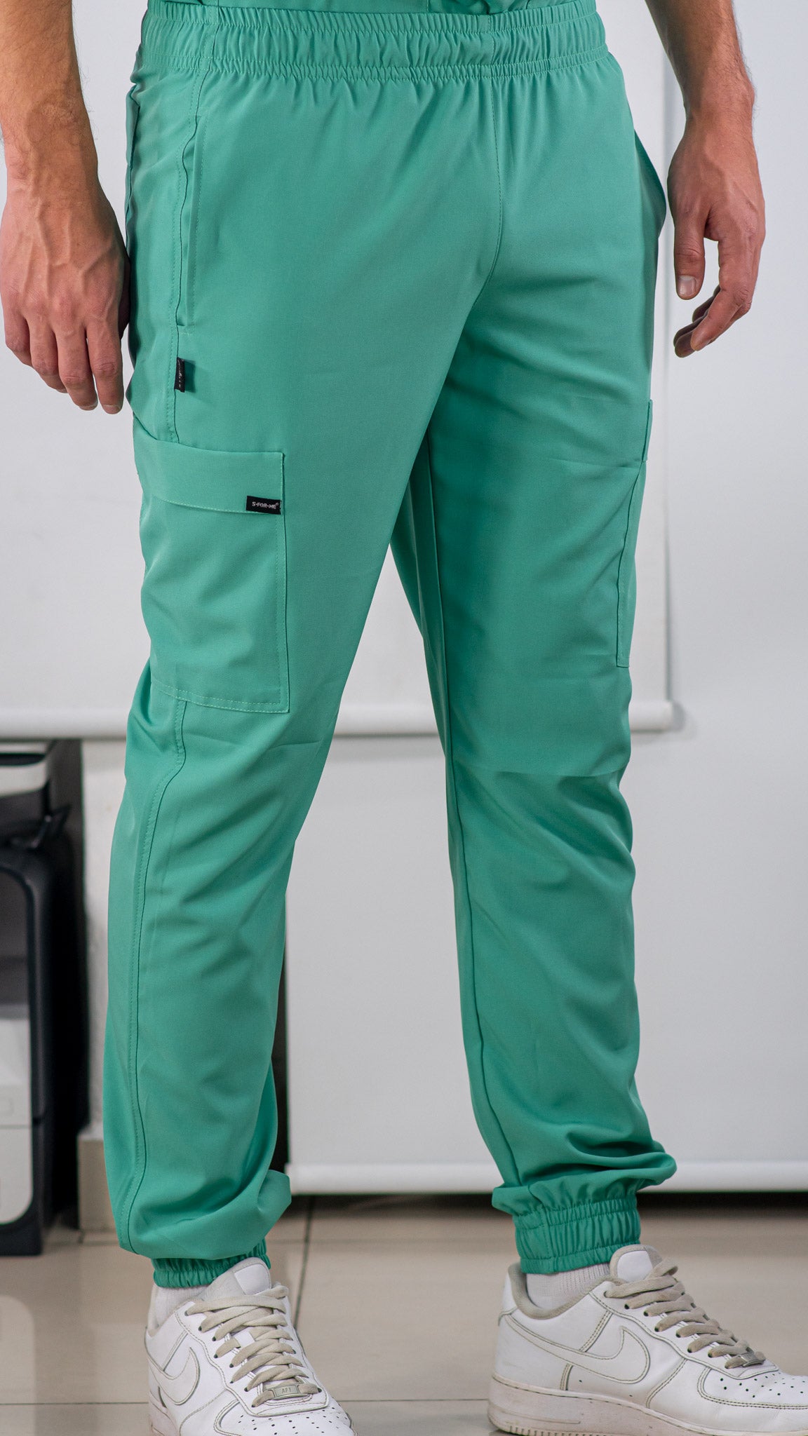 Jogger Hombre 6 bolsas Menta F.W