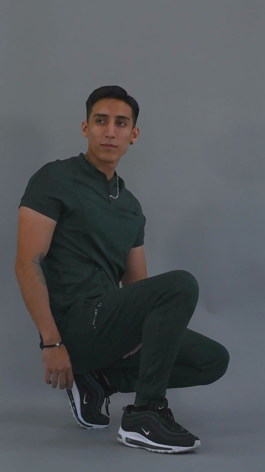 Jogger Quirúrgico Hombre Verde Sombra Super Stretch, Scrubs 920